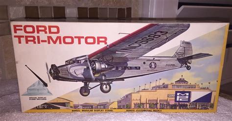 Mpc Ford Tri Motor Airplane Model Kit 1102 100 1 72 Scale Mpc Model Airplanes Model Kit Tri