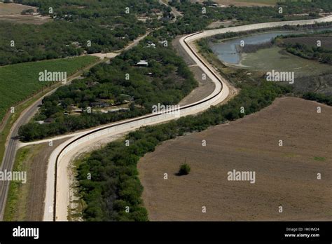 Border fence along the Texas-Mexico border near McAllen, Texas Stock ...