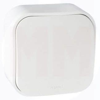 Legrand quteo выключатель с подсветкой