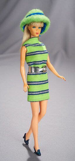 Platinum Blonde Mod Barbie In Now Knit Vintage Barbie Clothes Barbie Clothes Barbie Fashion