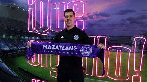 Ismael Rescalvo el nuevo director técnico del Mazatlán FC de México