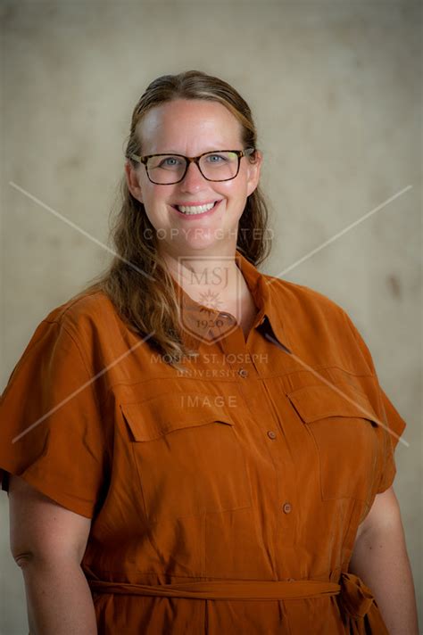 2023 Faculty Staff Headshots Mountphotos