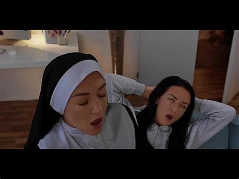 Futanari de la vida real la sensual y salvaje Zuzu tiene una fantasía lujuriosa XVIDEOS