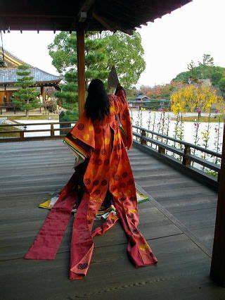 A Woman Dressed In Junihitoe With A Hosonaga Jacket Womens Dresses