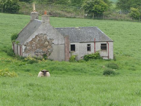 Old Ruin At Maybole Billy Mccrorie Cc By Sa Geograph Britain