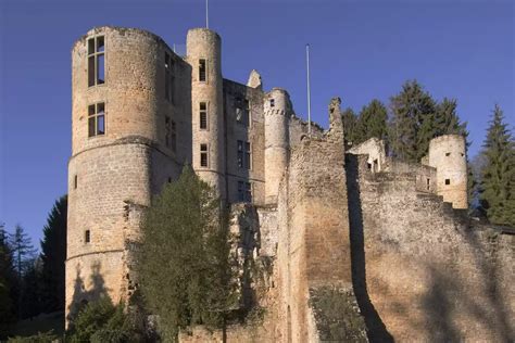 Beaufort Castle | Travelinos.com