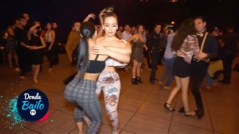 Dos Chicas De Costa Rica Bailando Bachata Euroson Latino Youtube