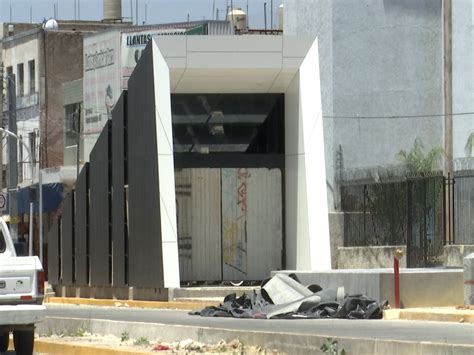 Comerciantes piden que abran vías alrededor de estación Plaza de la