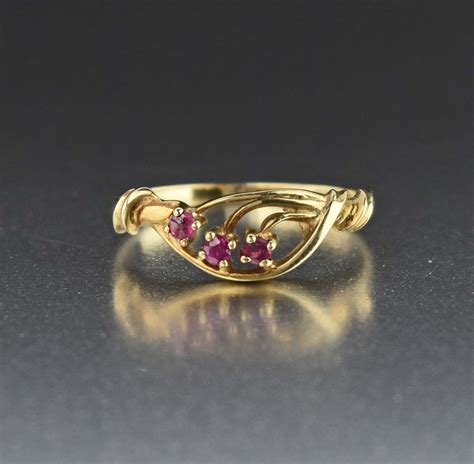 Gold Vintage Ruby RIng, Three Stone Vine Ring #Stone #English #9K # ...