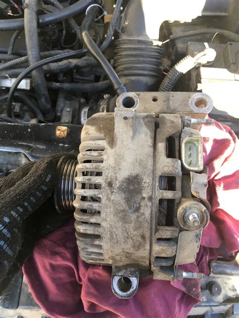 Ремонт генератора — Ford Escape (1G), 2,3 л, 2005 года | визит на ...