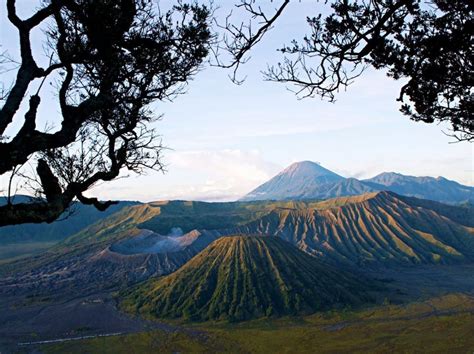 Wisata Yang Wajib Dikunjungi Saat Road Trip Di Pulau Jawa