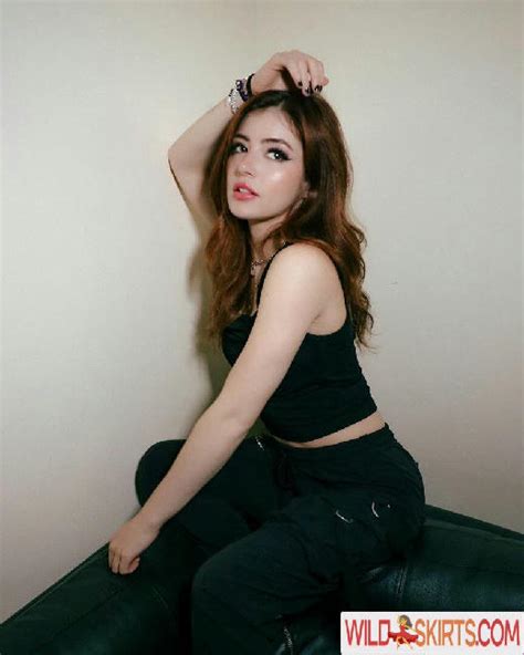 Chrissy Costanza Nude Leaked Photos And Videos Wildskirts