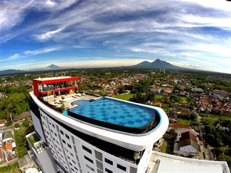 Hotel Di Jogja Dengan Kolam Renang Infinity Yang Keren Abis Cocok