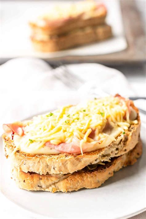 How To Make The Best Croque Monsieur Recipe - Fast Food Bistro