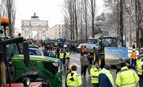 Germany between extreme right and farmers' protests