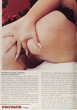 Blonde Babe Spreads Wide And Screws Her Crack With A Whi XXX Dessert