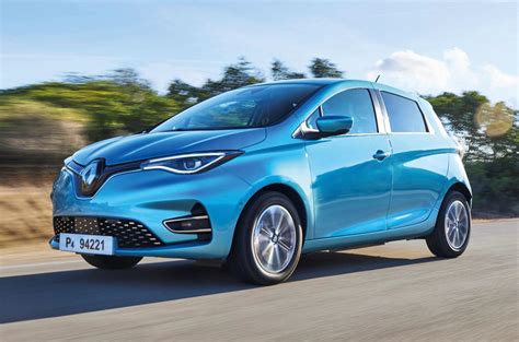 Renault Zoe Review 2025, Price & Specs | Autocar