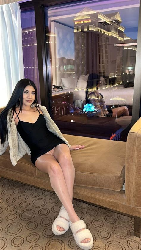 Nylon Latina Sensual Pantyhose