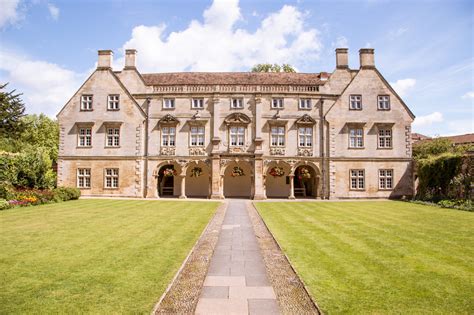 MagdaleneCollege - Select English