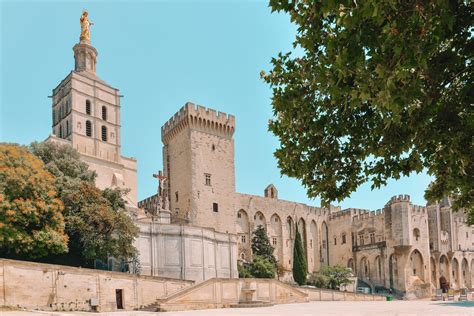 13 Best Things To Do In Avignon, France | Away and Far