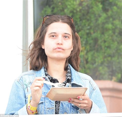 Tiger Lily Hutchence 18 Looks Like Her Late Father Michael At British Summertime Daily Mail