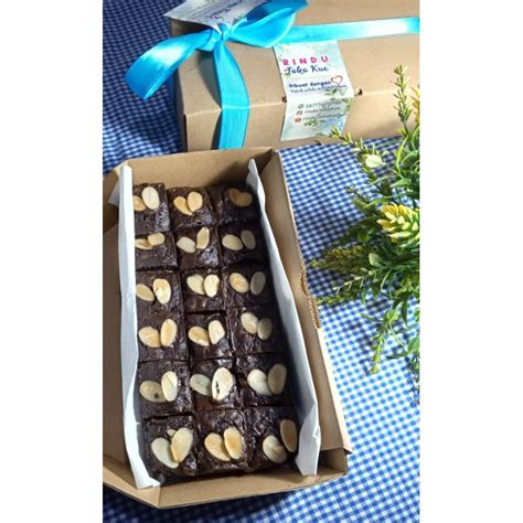 Jual Almond Fudgy Brownies Dark Chocolate Fudgy Brownies Dengan