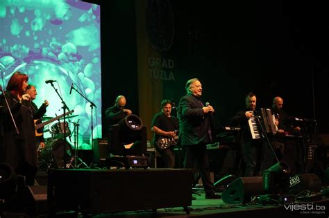 Koncert Halida Be Li A Na Krcatom Trgu Slobode U Tuzli Radio M