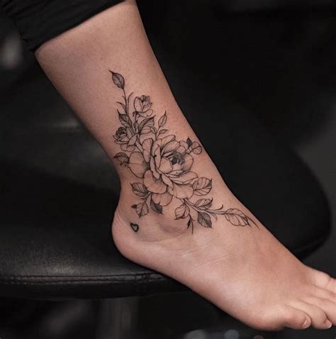 10+ Floral Tattoo Designs to Give You Warmth | Tattoo designs foot ...