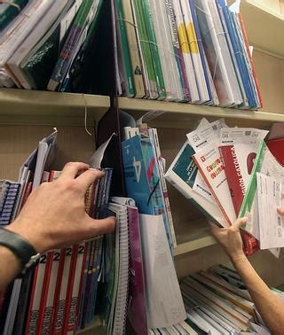 Más de 900 librerías cerraron en España en 2014 cuatro por cada una