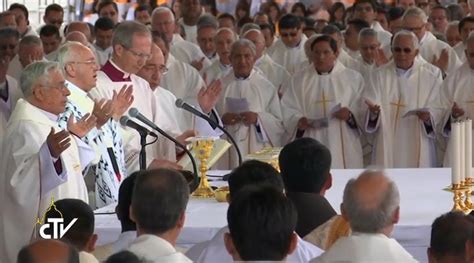 Actualizar 116 Imagen Padre Nuestro En Misa Abzlocalmx