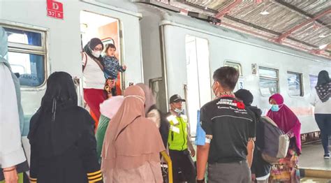 Naik Persen Kai Daop Madiun Layani Penumpang Selama