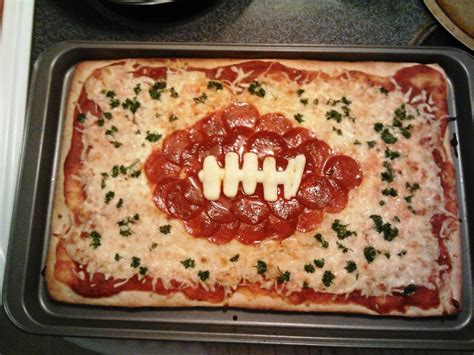 Football pizza for super bowl! | Super bowl pizza, Food, Food projects