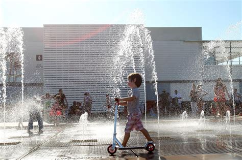 Canicule insolations incendies pénuries deau retards de trains