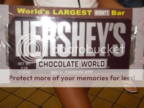 Worlds Largest Hershey Bar Photo By Lilmizmusic22 Photobucket