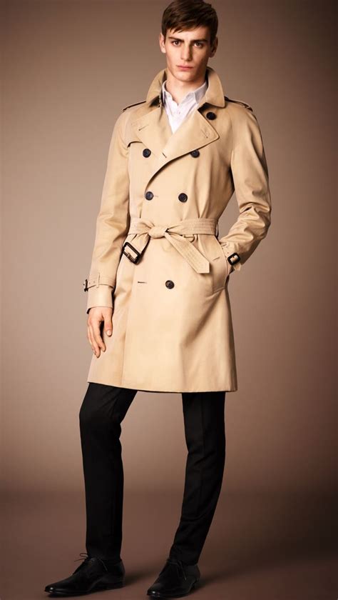 Trench Coat Styles For Men How To Wear The Timeless Icon Trench Coat Men Burberry Trench