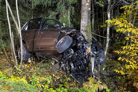 Th Ringen T Dlicher Baum Unfall Fahrer Hat Keine Chance Thueringen