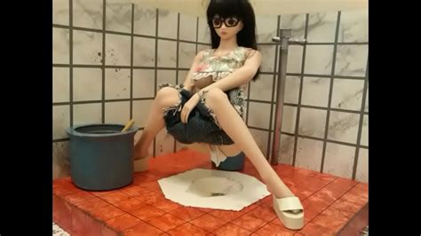 Doll In Chinese Toilet ドールがトイレで。figure・hentai 人形love Xnxx Com