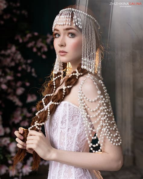 Traditional Chinese Wedding Headdress