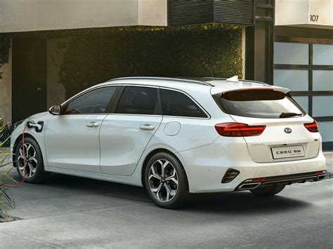 Descubra O Novo Kia Ceed Sw Phev Acelere Para O Futuro Kia Portugal