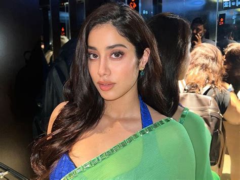 Ethereal Clicks Of Janhvi Kapoor In Saree