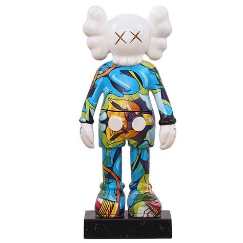 Статуэтка KAWS Painted on stand по цене 104 500 руб. купить в Санкт ...