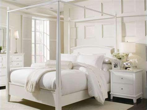 Modern Four Poster Bed Designs | Home Design Ideas