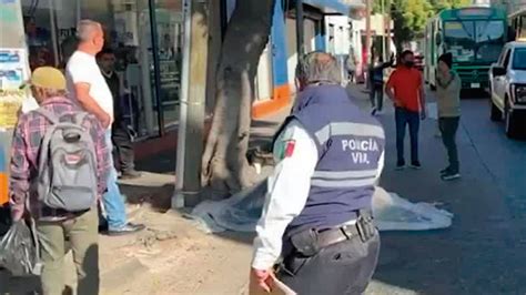 Hombre muere arrollado por camión de transporte público en Guadalajara