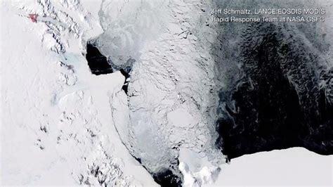 Theres A Giant Hole In Antarctica And Scientists Dont Know Why