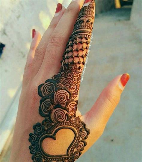 Pin By Nisha G On Mehandi Mehndi Designs Henna Tattoo