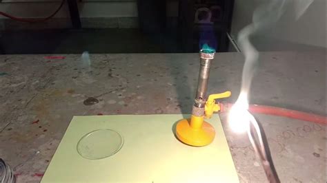 Burning Of Magnesium Ribbon Experiment | Chemistry Demo | Grade 7-12 ...