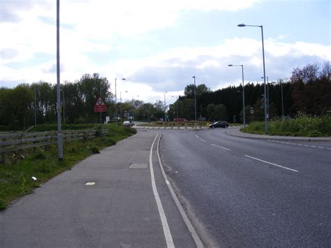 Lower Road And The B1002 Roman Road Geographer Cc By Sa 2 0