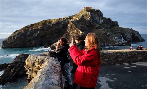 Bermeo organiza un paquete turístico de lanzadera y visita guiada a