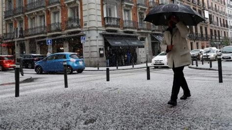 Una Intensa Granizada Cubre Madrid De Blanco