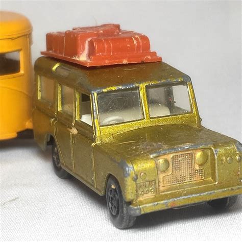 Vintage 1960s diecast lesney Land Rover Safari version 2, Hobbies ...